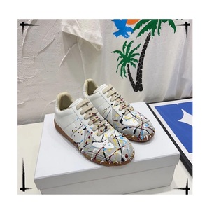 High Quality Retro Soft Soled  Training  Leather Casual Lace up Flat Bottomed Board